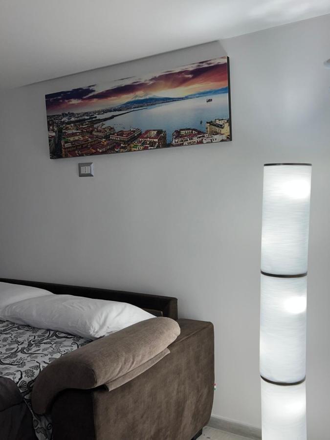 Napoli Centro-La Casa Di Lucio Bed & Breakfast Bagian luar foto